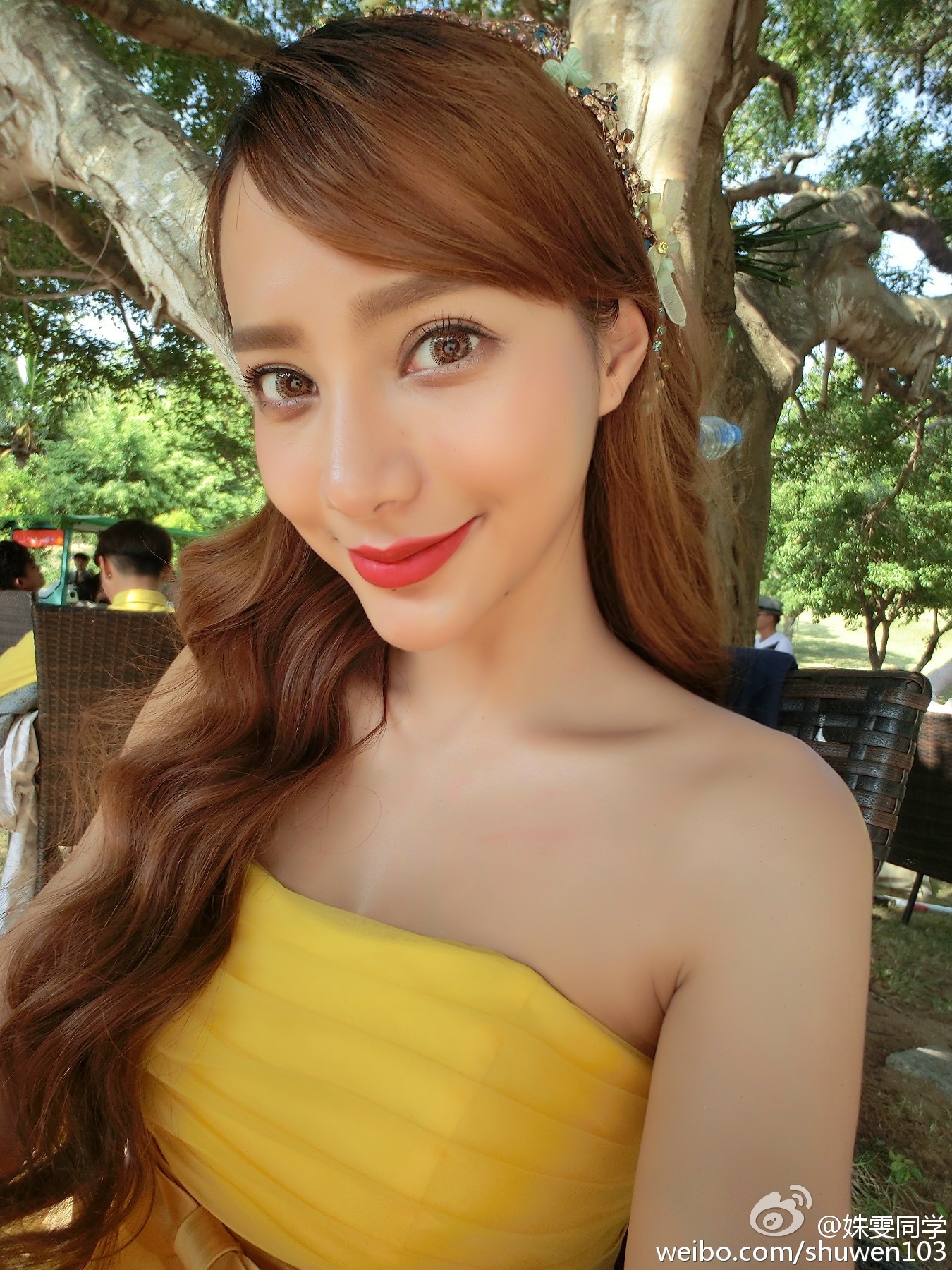 Shu Wen, a Chinese Russian mixed blood student of Fu Normal University, became popular in private photo 2